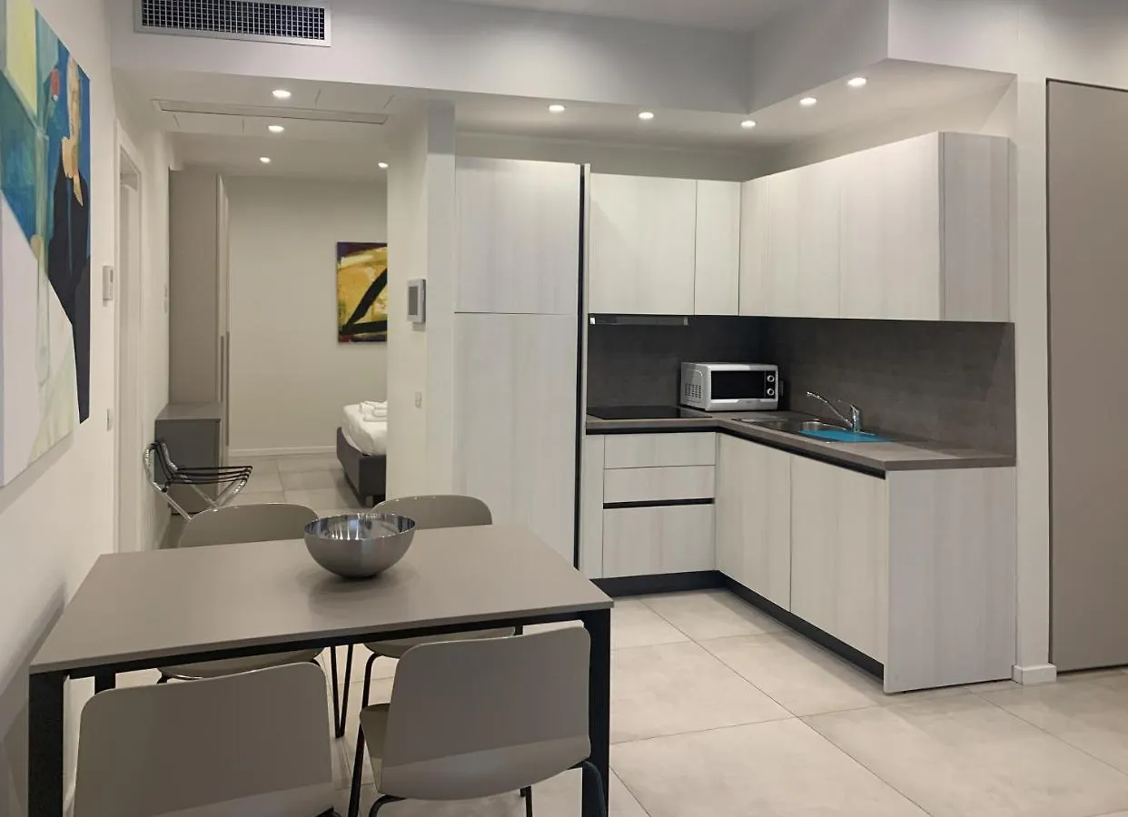 Ξενοδοχείο με διαμερίσματα Casa Vacanze Residence Ideale Suites And Apartments Αλάσιο