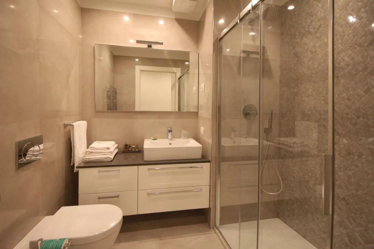 Casa Vacanze Residence Ideale Suites And Apartments Αλάσιο 0*,